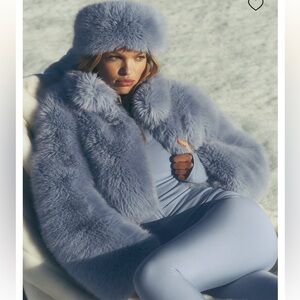 Alo Yoga Elegant Faux Fur Jacket new with tag.